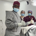 Segundo Oluwatosin Tolulope Ajidahun, as aderências pélvicas após cirurgias abdominais são um fator de risco importante para a concepção.