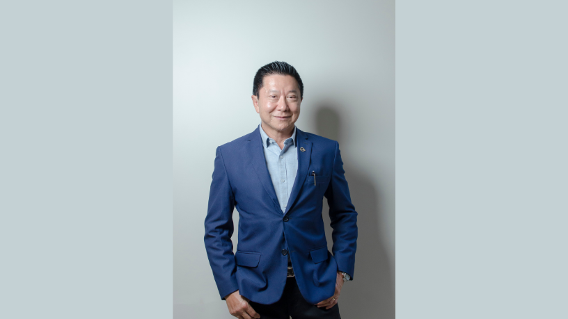 Cirurgia plástica e autoestima se conectam quando o procedimento vai além da estética, explica Milton Seigi Hayashi.