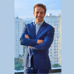 Inteligência artificial para empreendedores: Ian dos Anjos Cunha explica onde a IA realmente gera retorno e como aplicá-la com foco em resultados reais.